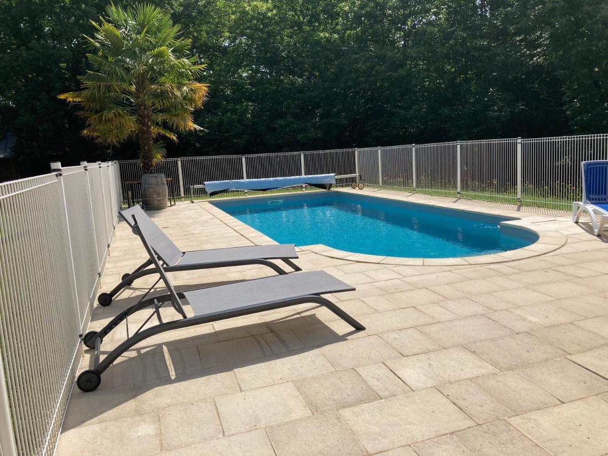 Gite Des Combes Blanches Avec Piscine Et Jacuzzi Frayssinet-le-Gélat 外观 照片
